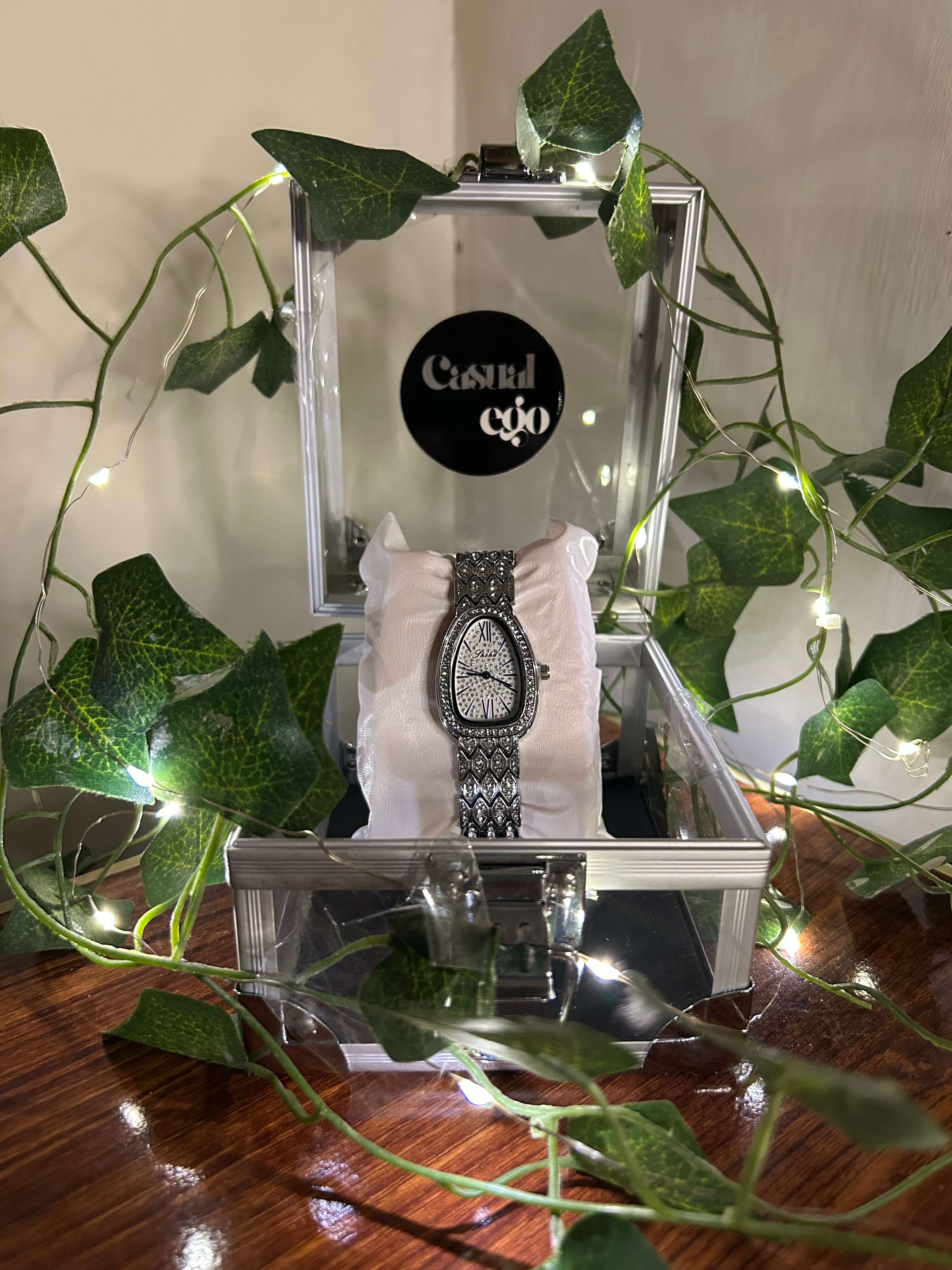 Exquisite "Pulao" Serpentine Crystal Bracelet Watch